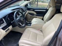 
										Toyota Highlander full									