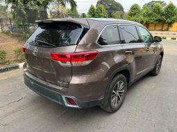 
										Toyota Highlander full									
