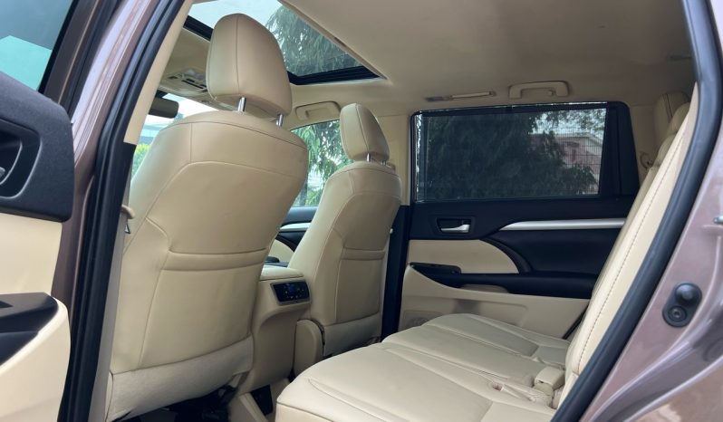 
								Toyota Highlander full									